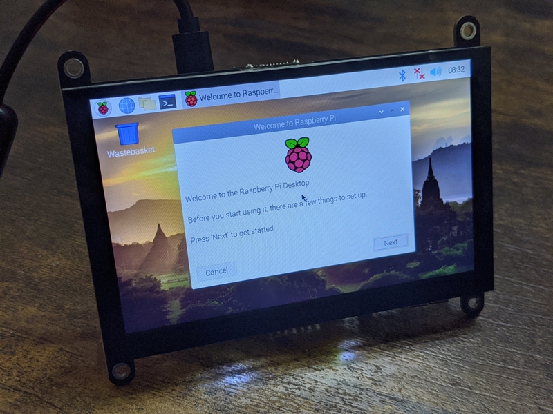 Raspberry Pi4で使えるタッチパネル付き5インチディスプレイを買って